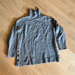 Garnet Hill Cashmere turtleneck sweater